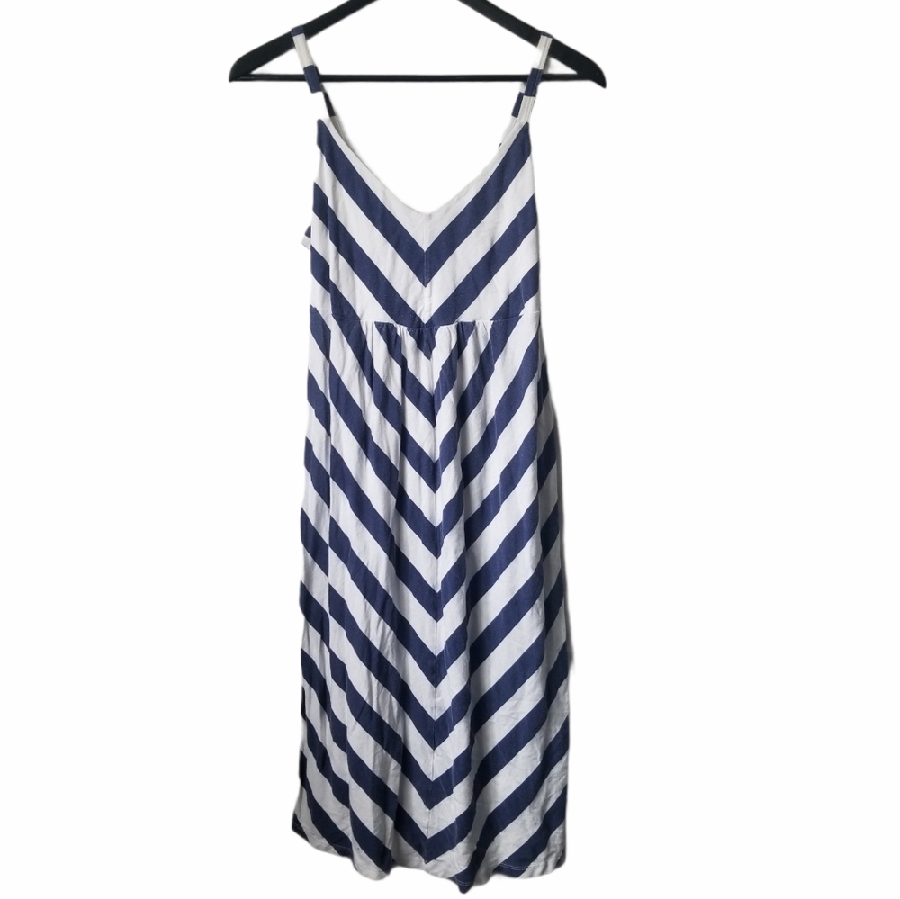 Old Navy maternity blue and white chevron sundress